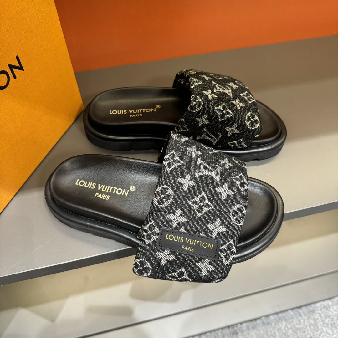 Louis Vuitton Slippers